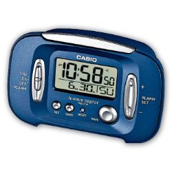 CASIO DQD-70B-2EF Sveglia digitale radio controllata, illuminazione del quadrante, doppio allarme, tasto snooze, formato 12/24 ore, colore blu