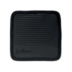 Ghidini Cipriano - Strumenti unici, creati per soddisfare le ambizioni di cuochi e appassionati. La Pasticceria di Precisione Iginio Massari nasce dall'incontro tra passione, tecnica e design italiano, un connubio che ha dato vita alla serie di strumenti personalizzati firmati dal Maestro dei Maestri pasticceri