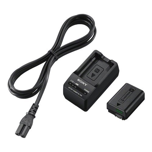 SONY Kit accessori per fotocamere serie W Kit di accessori per fotocamera con batteria ricaricabile serie W e caricabatterie
