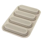 Silikomart - Il piacere di creare con le proprie mani, di scegliere con cura le materie prime, di preparare piatti genuini per sé stessi e per i propri cari. Con lo stampo in silicone Mini Baguette Bread di Silikomart preparare dell’ottimo pane fatto in casa, fresco e croccante, sarà davvero facile. La trama perforata dello stampo permette la libera circolazione del calore senza condensa ottenendo 4 quattro piccole baguette croccanti dal colore dorato e dalla cottura omogenea. Godetevi le sensazioni del pane tradizional