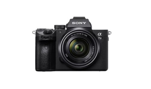 Sony α 7 III + 28-70mm MILC 24,2 MP CMOS 6000 x 4000 Pixel Nero