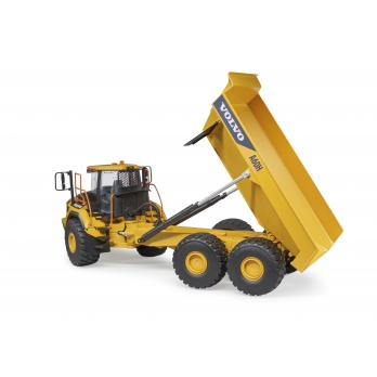 Mezzo stradale Bruder 02455 Volvo Camion A60H