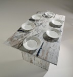 Terraneo - Tavolo Console Oplà. Da consolle a tavolo in due semplici mosse: una soluzione elegante adatta ad ogni ambiente. Il pratico sistema a cerniere a ribalta consente di plasmarne la forma senza perderne lo stile. Ideale per una casa moderna che non lascia nulla al caso.