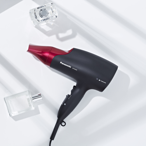 Panasonic EH-NA65, tecnologia Nanoe, protezione/idratazione capelli, 2000 W, Nero/Fucsia