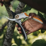Fiskars Plus P531 cesoia da potatura Bypass Nero, Arancione