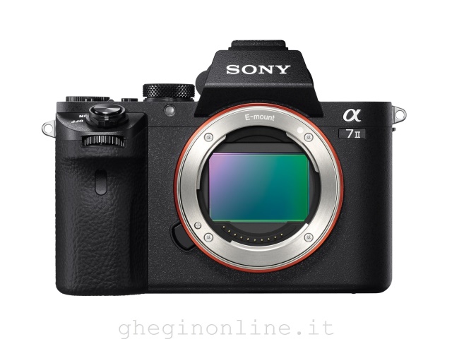 Sony Alpha 7 II, fotocamera mirrorless ad attacco E, sensore full-frame, 24.3 MP
